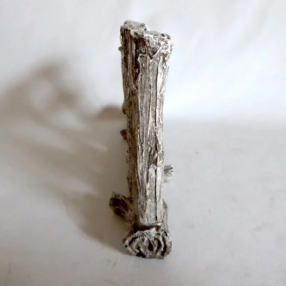 NEW 11.5” RUSTIC CHRISTMAS HOLIDAY NOEL TREE BRANCH RESIN SIGN CABIN FARMHOUSE - Picture 8 of 10